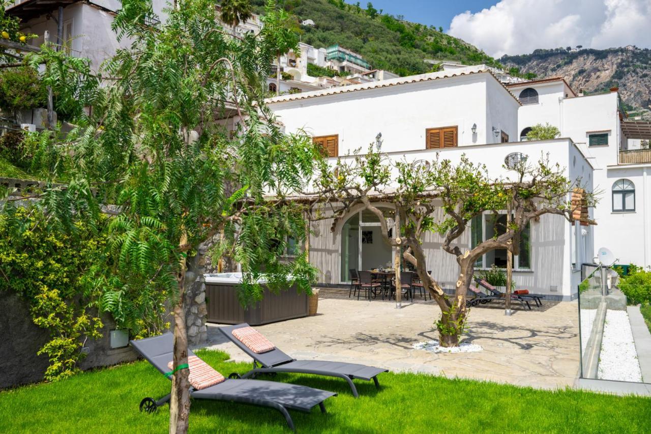 Villa Mimina - Exclusive Villa With Garden, Jacuzzi And Sea View Praiano Eksteriør billede