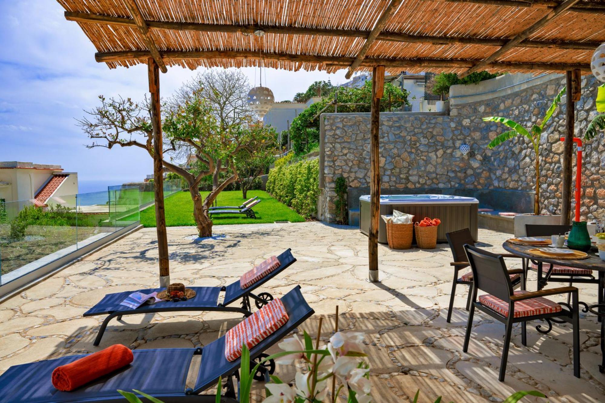 Villa Mimina - Exclusive Villa With Garden, Jacuzzi And Sea View Praiano Eksteriør billede